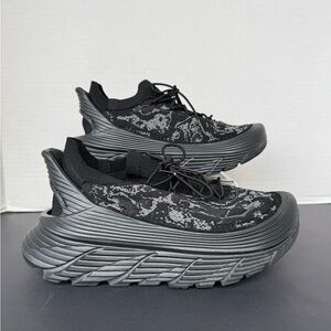 Hoka One One Restore Chukka TS Carbon Black Sneaker Women US  7